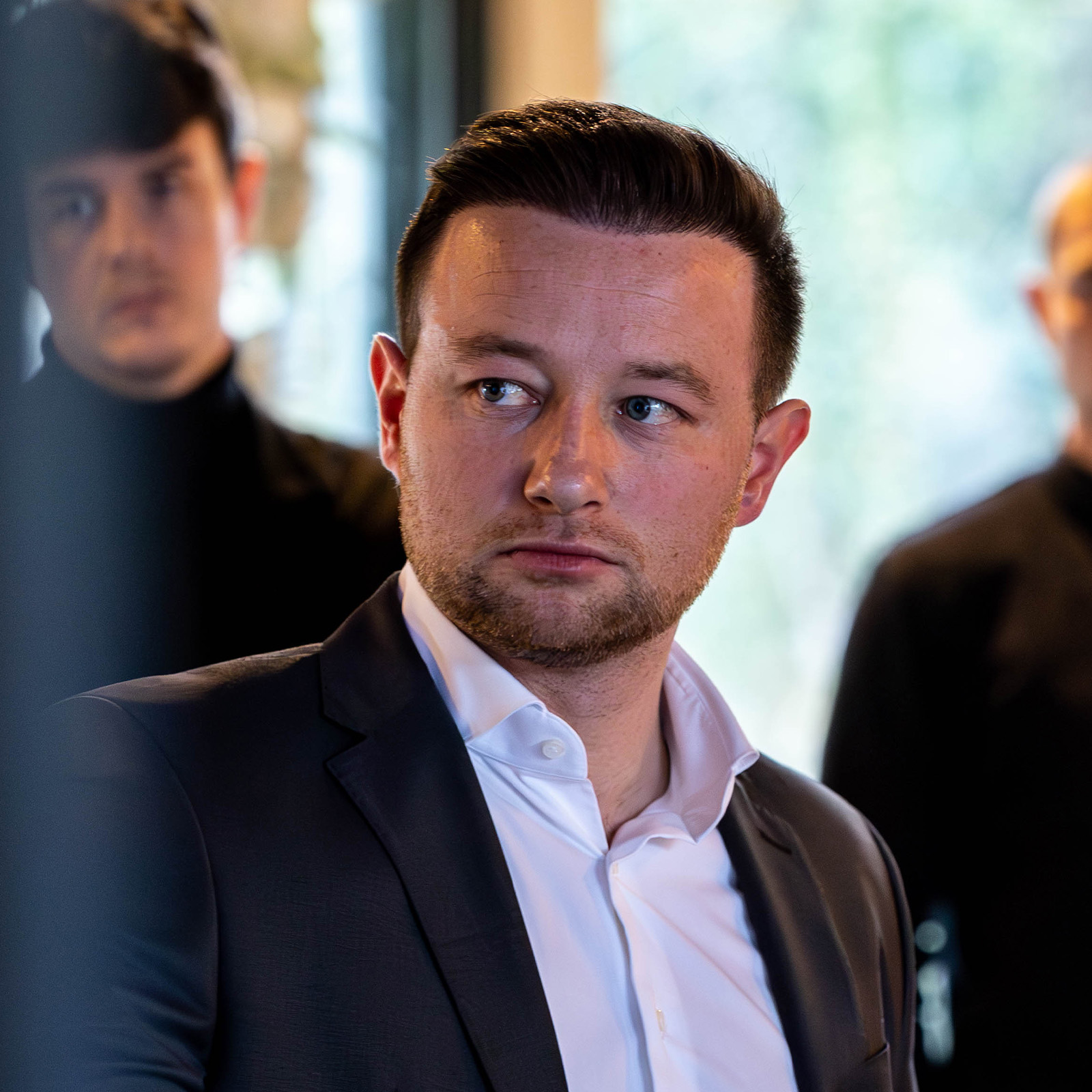 Rousso - Cryptoriez expert en begeleider